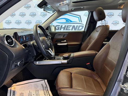 Used 2021 Mercedes-Benz GLB 250 4MATIC image 16