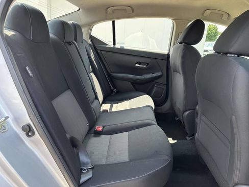 Used 2021 Nissan Sentra SV FWD image 11