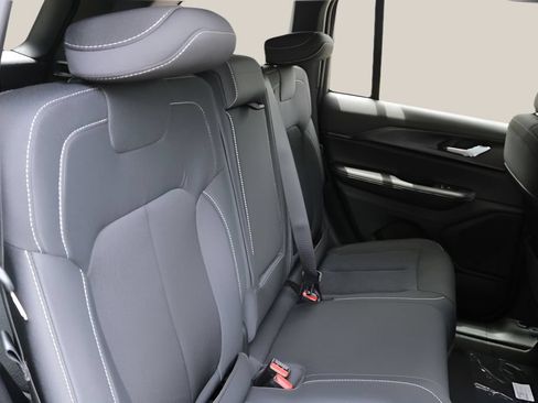 New 2026 Jeep Grand Cherokee 2WD image 17