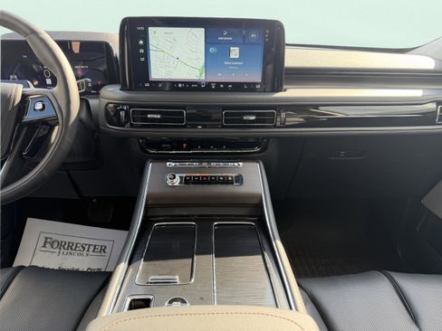 New 2026 Lincoln Aviator Reserve AWD/4WD image 19