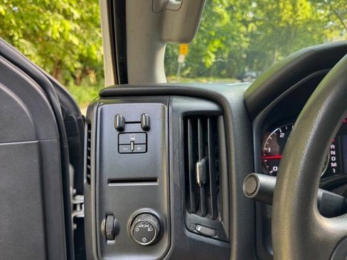 Used 2016 Chevrolet Silverado 3500 W/T w/ WT Convenience Package AWD/4WD image 12