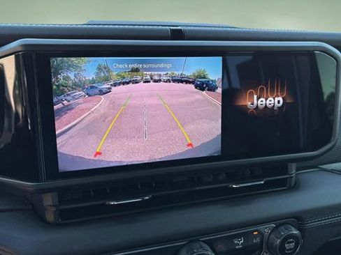 Used 2024 Jeep Wrangler Unlimited Rubicon w/ XTREMEE 35" Tire Package AWD/4WD image 28