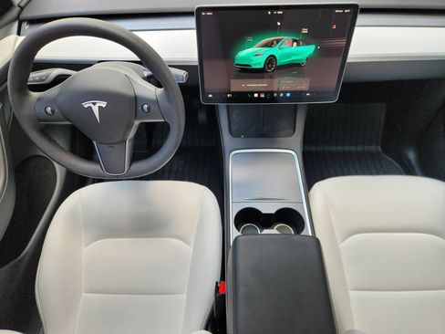 Used 2023 Tesla Model Y Long Range AWD/4WD image 25