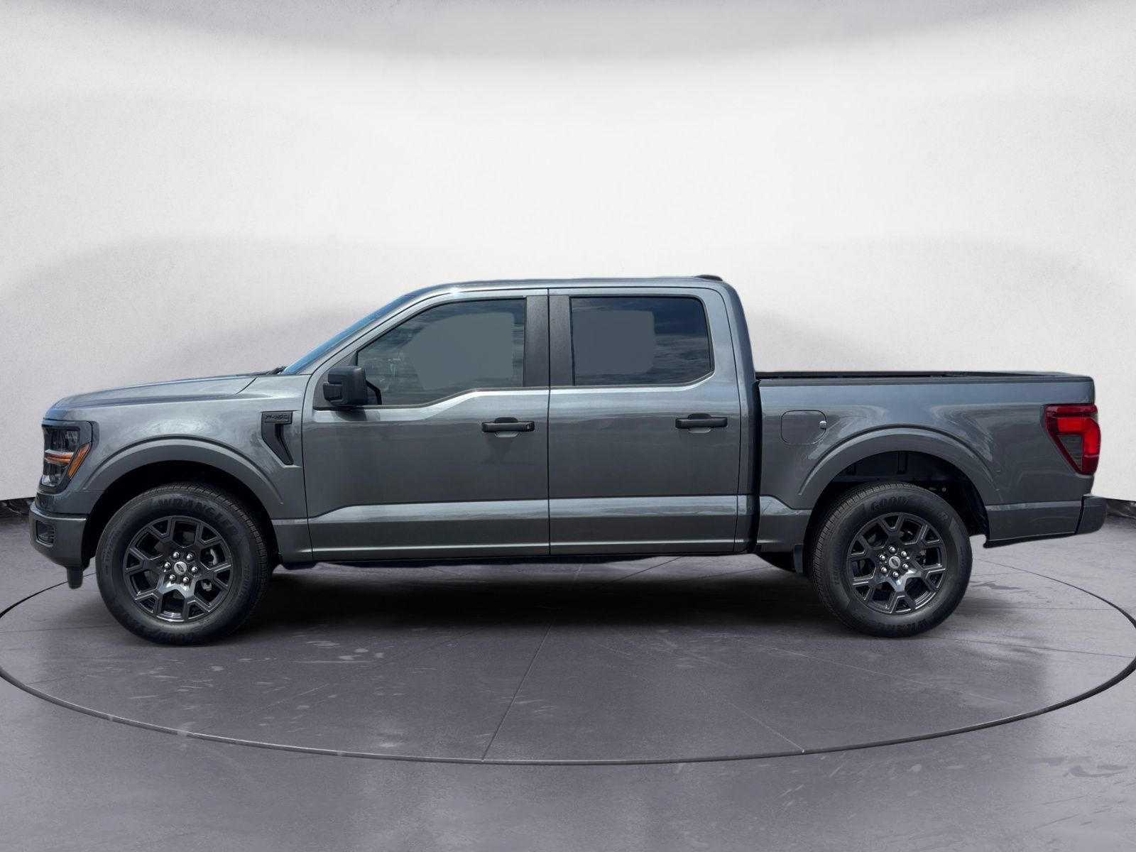 Used 2026 Ford F150 STX RWD image 3