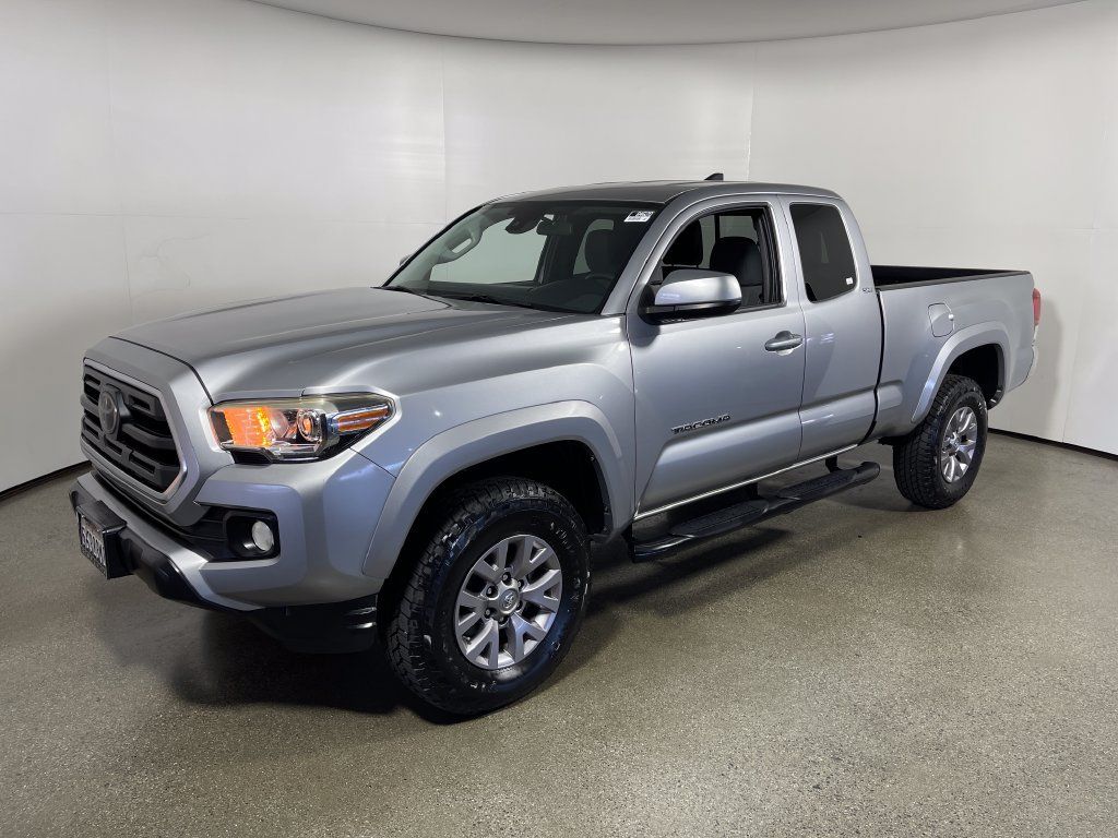 Certified 2018 Toyota Tacoma SR5 w/ SR5 Appearance Package (SM) RWD image 7