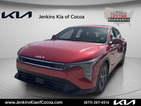 New 2026 Kia K4 FWD image 11