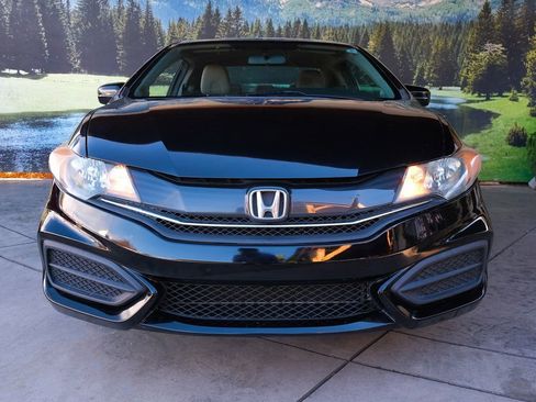 Used 2014 Honda Civic LX image 2