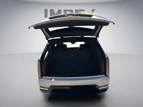 Used 2025 Cadillac Escalade IQ Luxury 1 AWD/4WD image 33