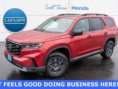 New 2025 Honda Pilot TrailSport