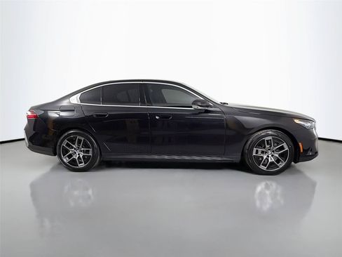 New 2026 BMW 530i xDrive w/ Premium Package AWD/4WD image 7