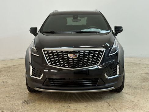 Used 2022 Cadillac XT5 Premium Luxury w/ Technology Package FWD image 6