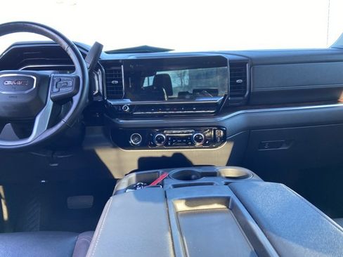Used 2023 GMC Sierra 1500 SLT image 7