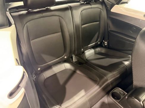 Used 2014 Volkswagen Beetle TDI image 34