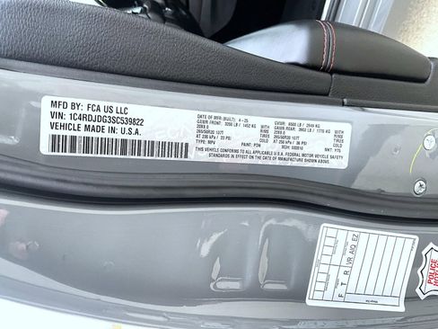 Used 2025 Dodge Durango GT image 36