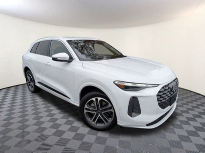 Certified 2025 Audi Q5 Premium w/ Convenience Package