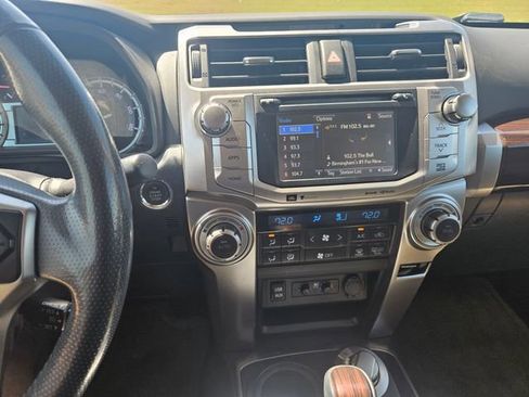 Used 2017 Toyota 4Runner Limited AWD/4WD image 17