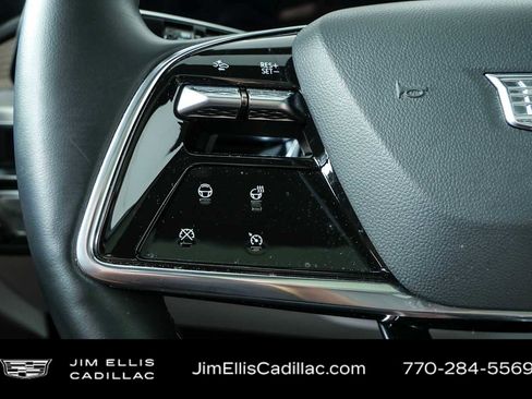Used 2024 Cadillac Lyriq Sport RWD image 10