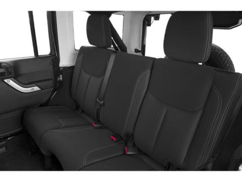 Used 2018 Jeep Wrangler Unlimited Sahara AWD/4WD image 17