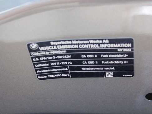 Used 2023 BMW i7 xDrive60 AWD/4WD image 28