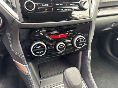 Used 2024 Subaru Forester Premium image 25