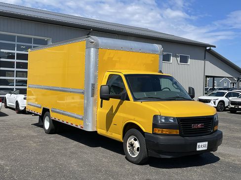 Used 2021 GMC Savana 3500 Extended w/ Power Convenience Package RWD image 37