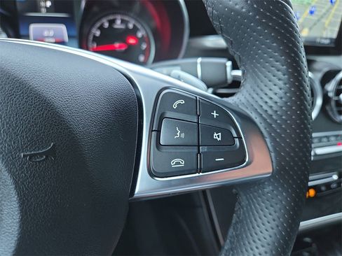 Used 2019 Mercedes-Benz GLC 300 image 22