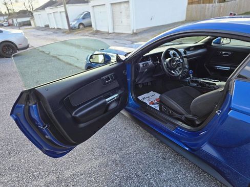 Used 2017 Ford Mustang GT image 14