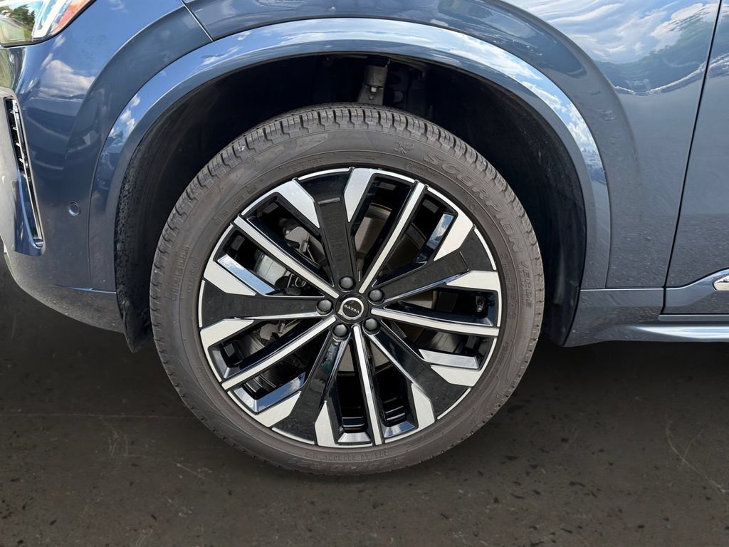 Certified 2026 Volvo XC90 B6 Ultra AWD/4WD image 27
