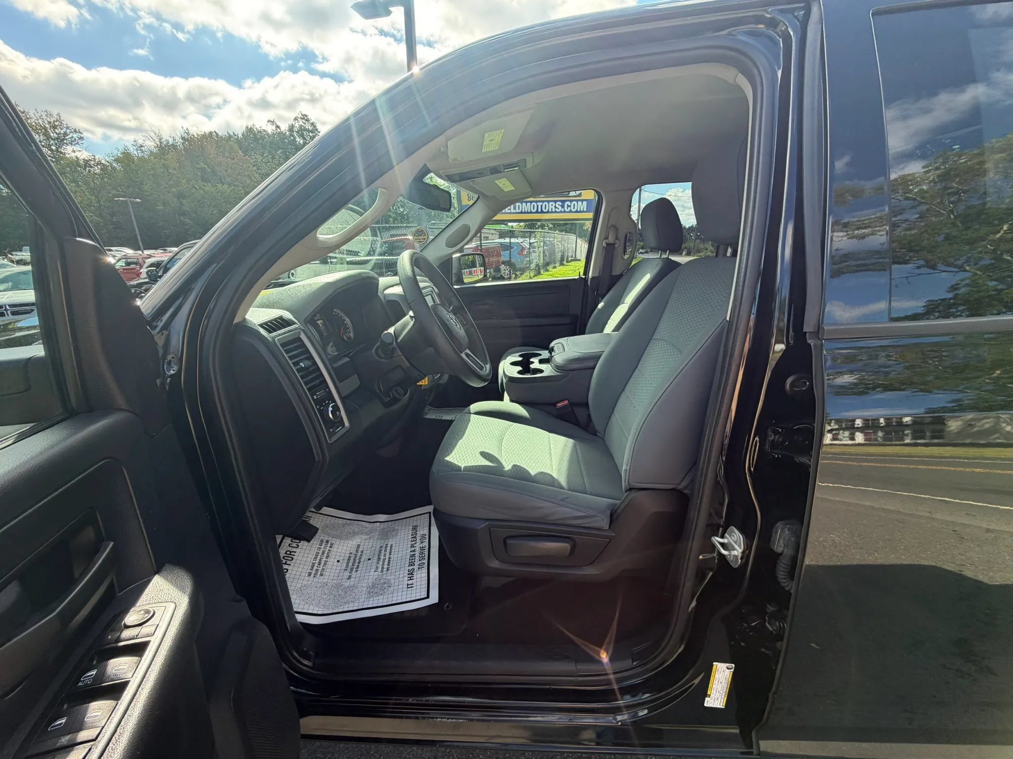 Used 2015 RAM 1500 Express w/ Black Ram 1500 Express Group AWD/4WD image 9