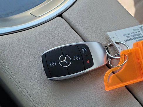 Used 2020 Mercedes-Benz C 300 4MATIC Sedan image 27