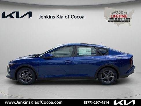 New 2026 Kia K4 FWD image 9
