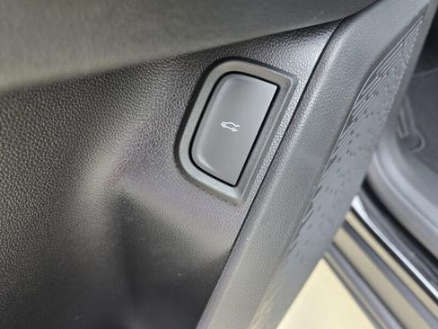 New 2026 Chevrolet Equinox LT image 23