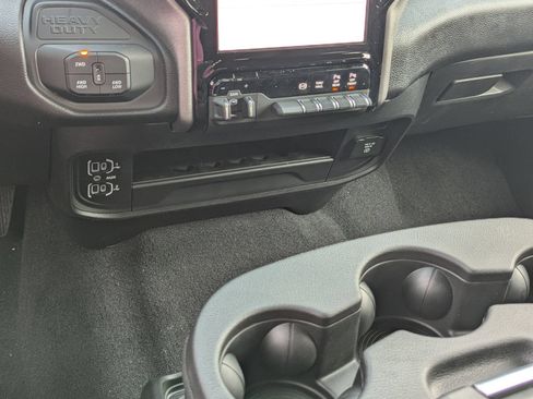 New 2026 RAM 2500 Tradesman AWD/4WD image 17