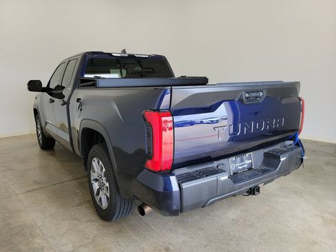 Used 2022 Toyota Tundra SR5 w/ SR5 Convenience Package RWD image 7