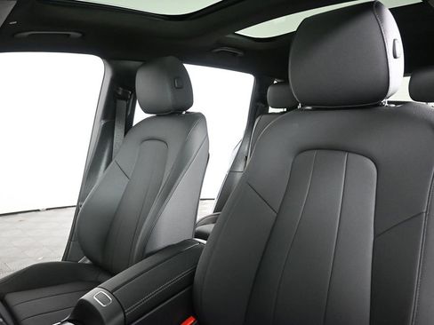 New 2026 Mercedes-Benz GLB 250 image 5