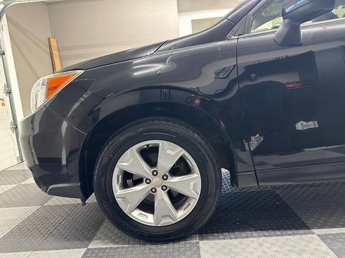 Used 2015 Subaru Forester 2.5i Premium w/ All-Weather Package AWD/4WD image 12