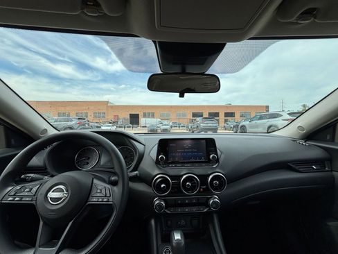 Used 2025 Nissan Sentra S FWD image 31