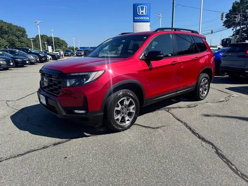 Used 2023 Honda Passport TrailSport image 1