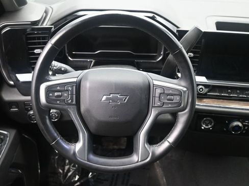 Used 2023 Chevrolet Silverado 1500 RST AWD/4WD image 19