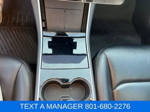 Used 2020 Tesla Model 3 Standard Range RWD image 24