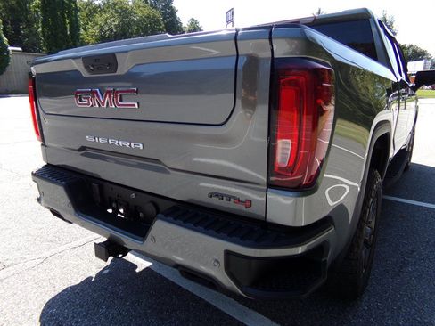 Used 2021 GMC Sierra 1500 AT4 w/ AT4 Premium Package AWD/4WD image 7