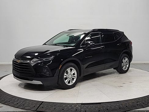 Used 2020 Chevrolet Blazer LT FWD image 3