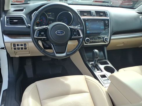 Used 2019 Subaru Outback 2.5i Limited AWD/4WD image 9