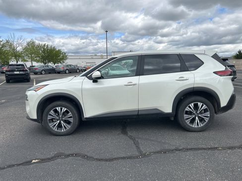 Used 2023 Nissan Rogue SV AWD/4WD image 19