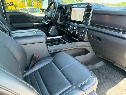 Used 2026 Ford F250 Platinum AWD/4WD image 25