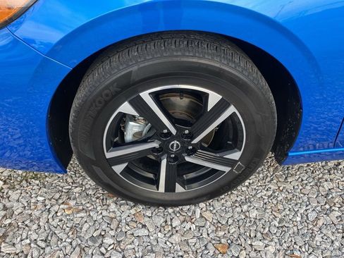 Used 2025 Nissan Sentra SV image 8