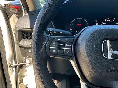 Used 2024 Honda CR-V EX image 11