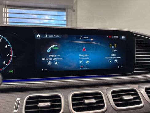 Used 2023 Mercedes-Benz GLE 350 4MATIC w/ AMG Line Exterior image 20