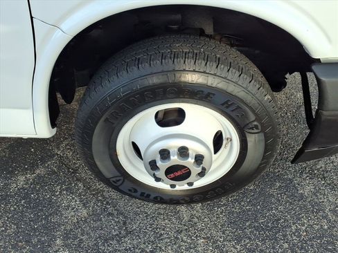 Used 2021 GMC Savana 3500 Extended w/ Power Convenience Package image 20