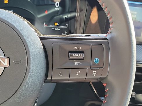 New 2025 Nissan Kicks SR image 7